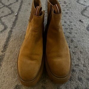 Women’s Tan Suede Chelsea Boots